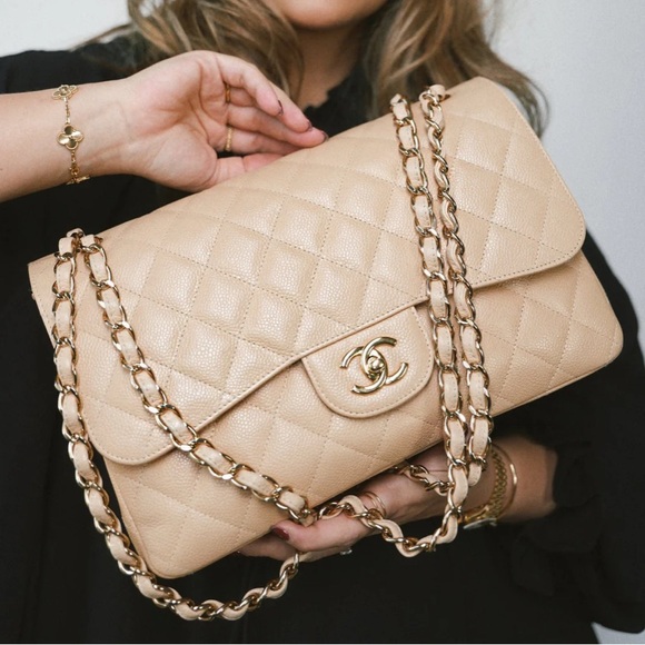 ❤️❤️ Chanel
Classic Iridescent Jumbo Double Flap Bag❤️❤️ - Picture 1 of 15